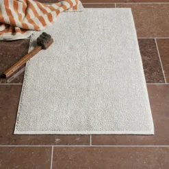 Badetuch -ARTO- Farbe Moonbeam/Amber Brown Größe 70 x 140 cm, breite Streifen
