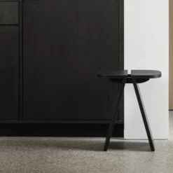 Hocker -AVIO- Farbe Black Oak 23 x 38 cm