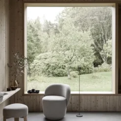 Hocker -KUON- Stoff Socia, Farbe Desert, oak nature