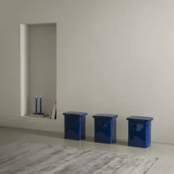 Keramikhocker -TOKI- Farbe Mazarine Blue - T-Shape