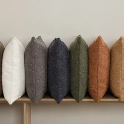 Kissenbezug -BOUCLE- Farbe Magnet 50 x 50 cm