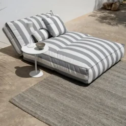 Outdoor-Bett -STAY- Farbe Lily White/Elephant Skin - Größe 120 x 190 cm