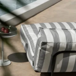 Outdoor-Bett -STAY- Farbe Lily White/Elephant Skin - Größe 120 x 190 cm