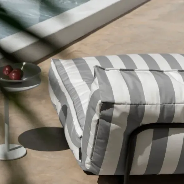 Outdoor-Bett -STAY- Farbe Lily White/Elephant Skin - Größe 120 x 190 cm