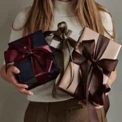 Satin Geschenkband -JUHLA- Farbe Coffee - Größe M