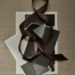 Satin Geschenkband -JUHLA- Farbe Dark Earth - Größe M