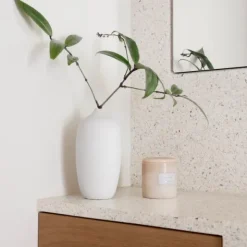 Vase -CEOLA- Farbe White Höhe 18 cm