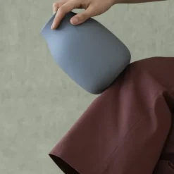 Vase -COLORA- Farbe Tradewinds, soft touch - Größe S
